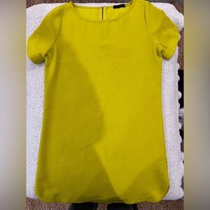 Bright lemon/lime dress size sm, Cute zipper detail in back. Great condition.